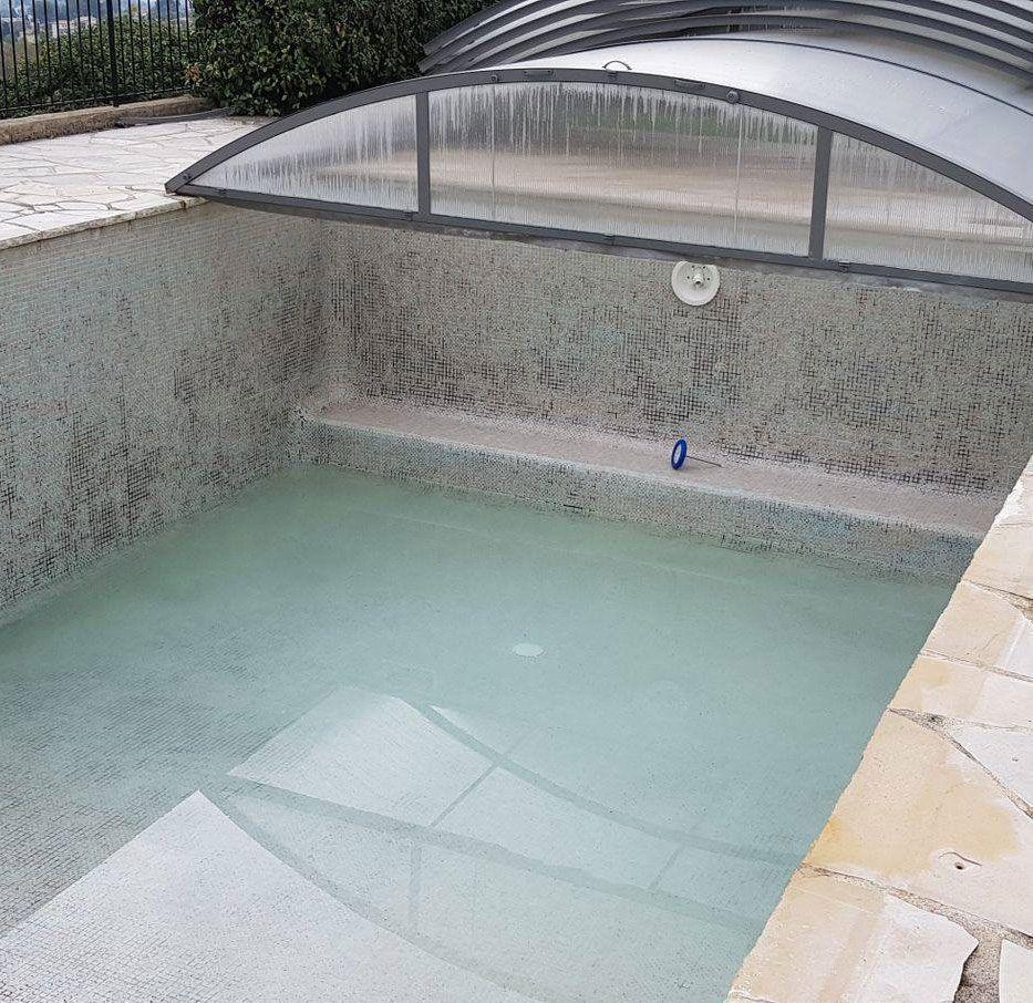 Piscine-avant-le-nettoyage